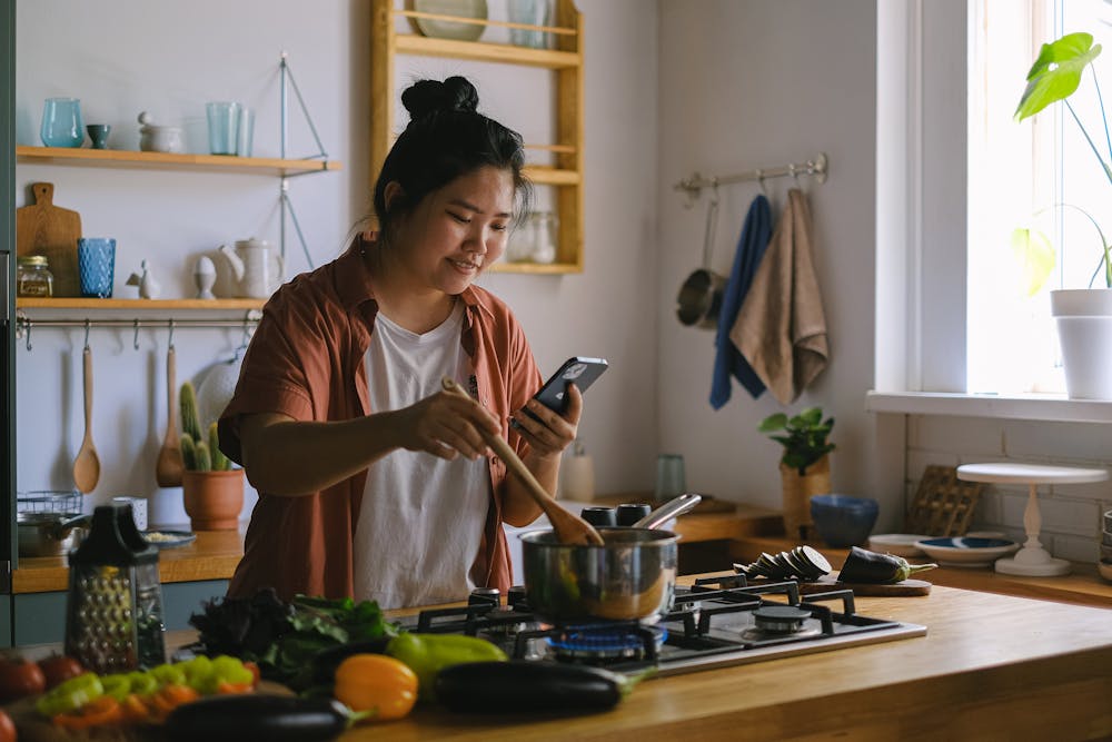 The Role of Acids in Cooking: Using Vinegar and Citrus